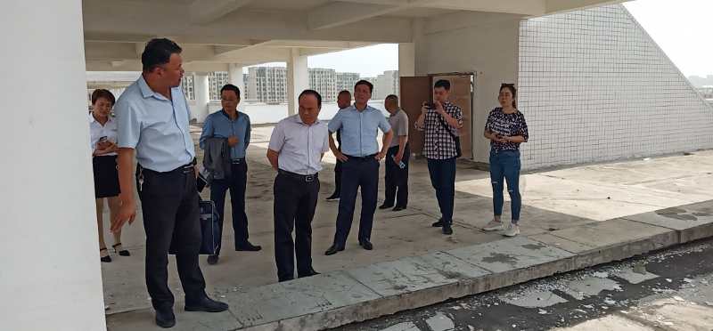 市重点工程局副局长胡天立来我院现场推进工程建设工作